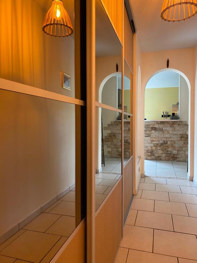 Decouvrez Le Charme Au Coeur De Gap Apartment Exterior photo